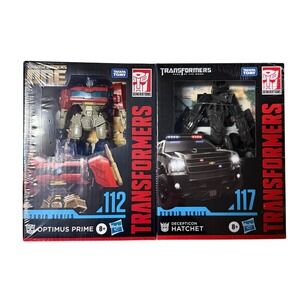 Transformers One 112 Optimus Prime + Dark of the Moon‎ Decepticon Hatchet Lot